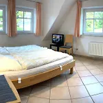 Apartment Duenenhaus In Toplage, 4 Fussminuten Zum Suedstrand Mit Blick Ueber Huegellandschaft Zur Ostsee, Schwimmbadnutzung Inklusive