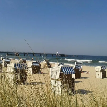 Apartmán Duenenhaus In Toplage, 4 Fussminuten Zum Suedstrand Mit Blick Ueber Huegellandschaft Zur Ostsee, Schwimmbadnutzung Inklusive