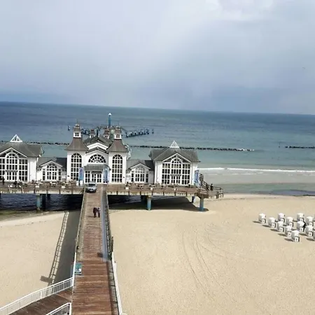 Apartmán Duenenhaus In Toplage, 4 Fussminuten Zum Suedstrand Mit Blick Ueber Huegellandschaft Zur Ostsee, Schwimmbadnutzung Inklusive Goehren (Ruegen)