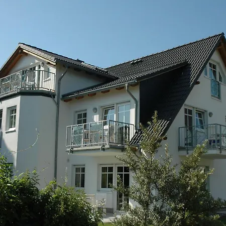 Duenenhaus In Toplage, 4 Fussminuten Zum Suedstrand Mit Blick Ueber Huegellandschaft Zur Ostsee, Schwimmbadnutzung Inklusive
