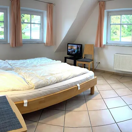 Apartmán Duenenhaus In Toplage, 4 Fussminuten Zum Suedstrand Mit Blick Ueber Huegellandschaft Zur Ostsee, Schwimmbadnutzung Inklusive *